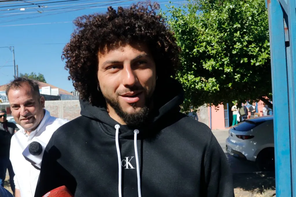 Falcón todavía no llega a Chile. | Foto: Photosport