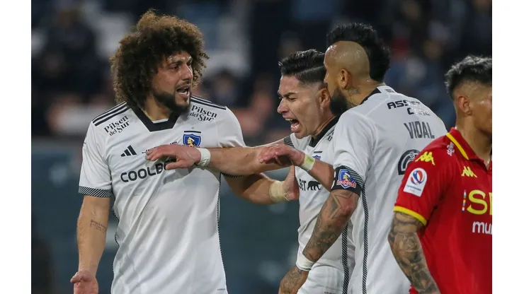 Falcón sigue recibiendo críticas por querer irse del Cacique en el Centenario.