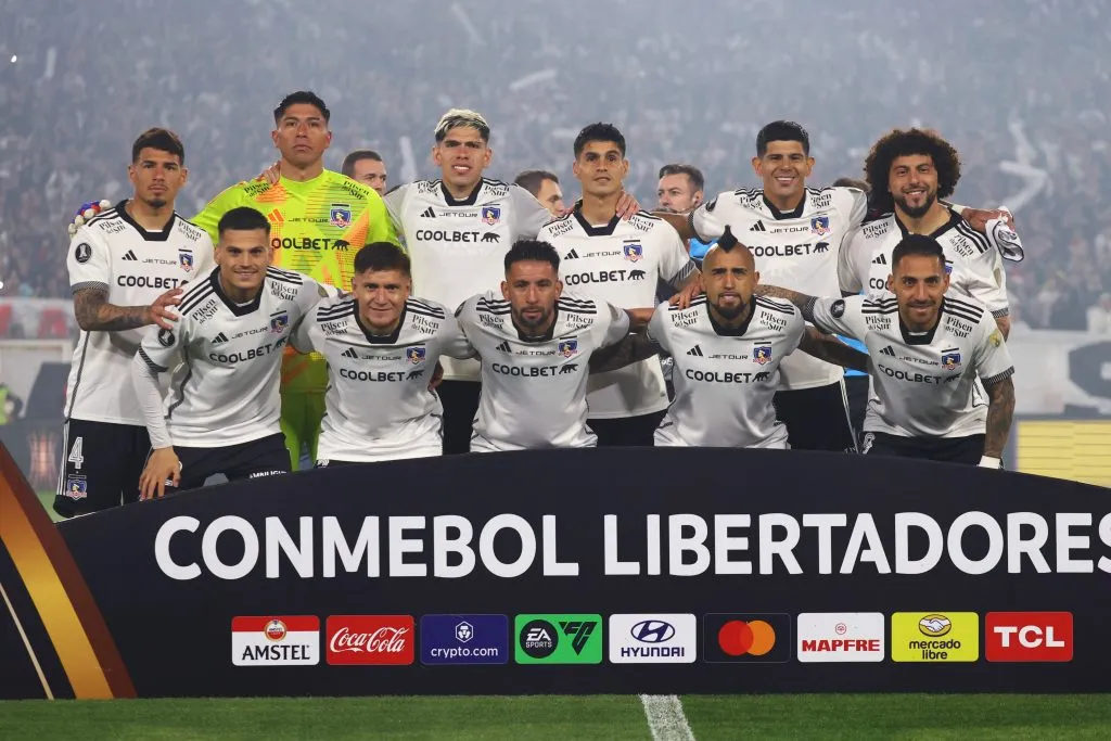 En Colo Colo invirtieron en figuras como Arturo Vidal, Mauricio Isla y Javier Correa para hacer una gran campaña en Copa Libertadores. (Foto: Marcelo Hernández/Getty Images)