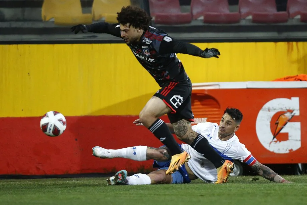 Falcón sigue haciendo noticia por su posible partida de Colo Colo | FOTO: Javier Salvo/Photosport