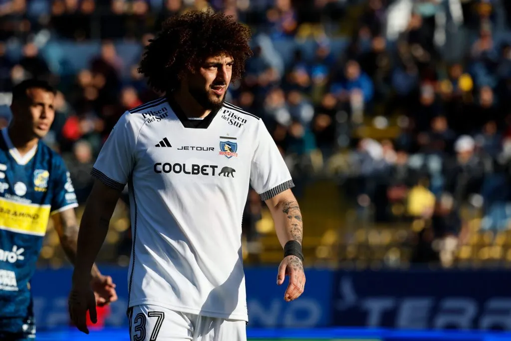 En Colo Colo no están nada felices con el Peluca. | Foto: Photosport
