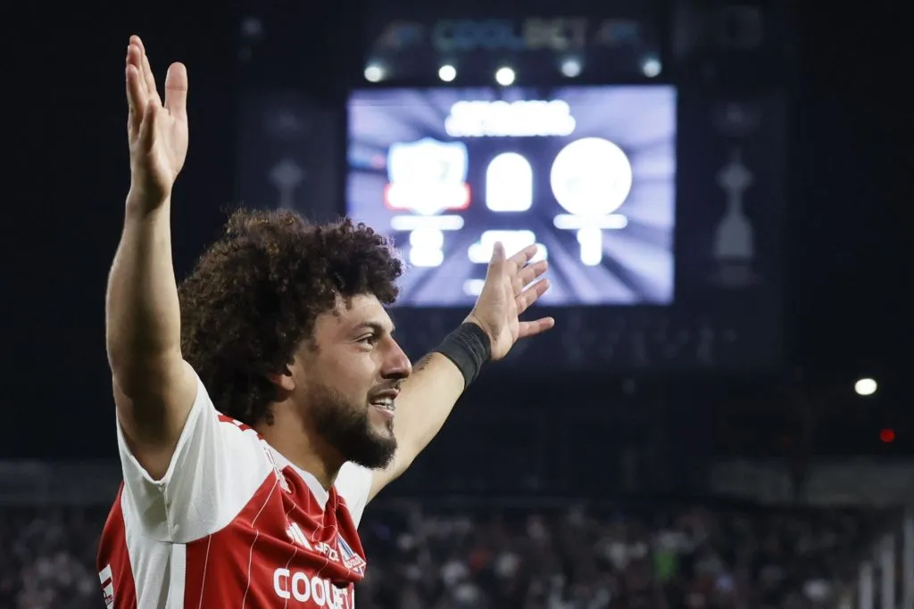 Maximiliano Falcón podría partir de Colo Colo en este mercado de fichajes. (Foto: Photosport)