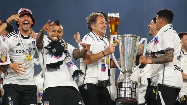 Colo Colo tiene nuevo sponsor cervecero para el centenario. (Foto: @colocolooficial)