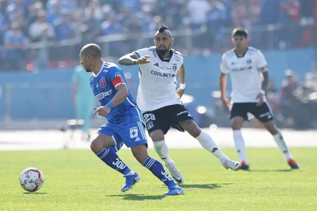 Universidad de Chile y Colo Colo asoman como protagonistas en el Campeonato Nacional 2025. (Foto: Photosport)