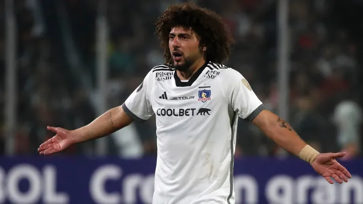 En Colo Colo esperan que Maxi Falcón se sume a la pretemporada en Uruguay (Foto: Photosport)