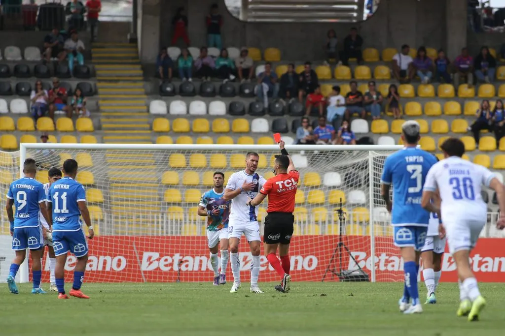 La expulsión en Godoy Cruz que desniveló el partido