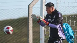 Brayan Cortés se transformó en blanco de críticas por los goles recibidos este jueves ante Deportes Limache (Foto: @colocolooficial)