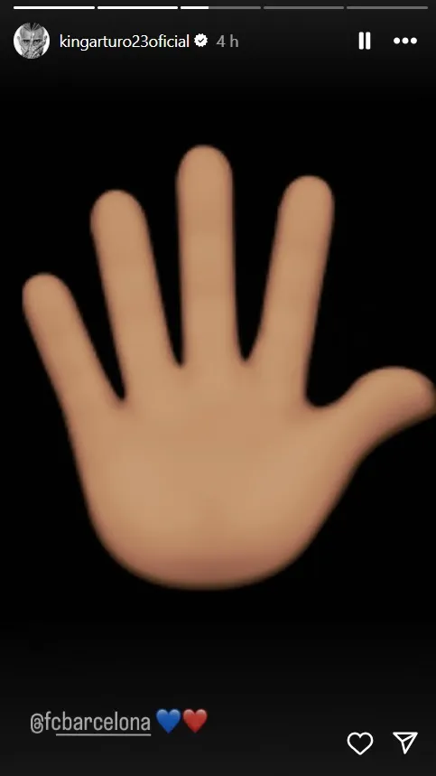 Arturo Vidal se burla del Barcelona.