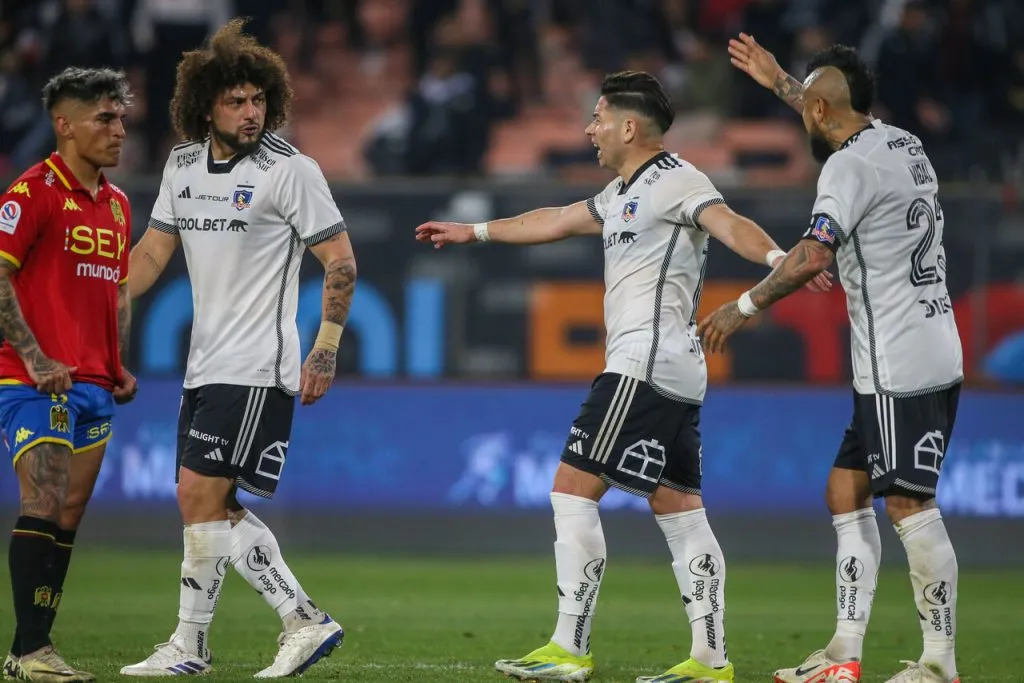 El King le dejó recado a Peluca. | Foto: Photosport