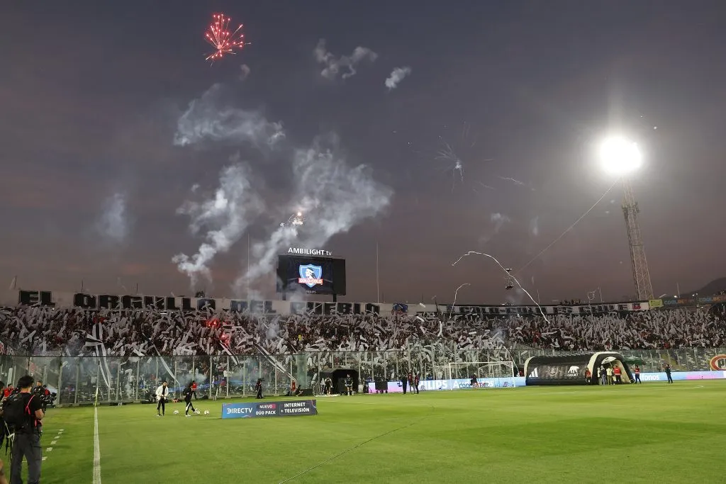 Colo Colo recibirá a Racing Club en el estadio Monumental. (Foto: Photosport)
