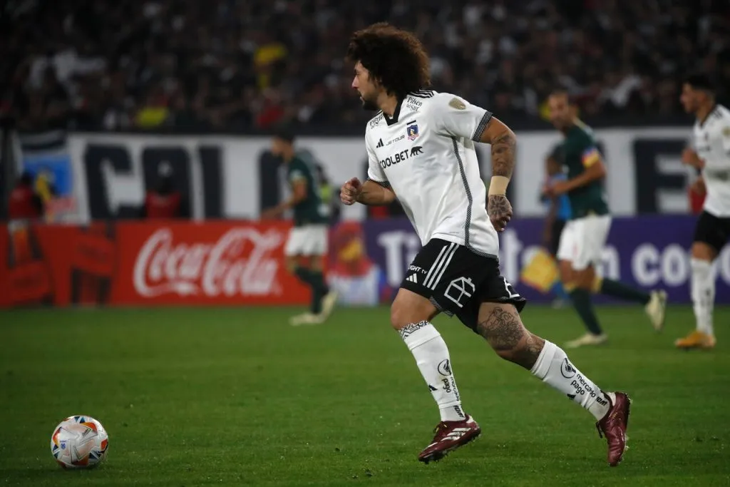 Falcón más fuera que dentro de Colo Colo. | Foto: Photosport