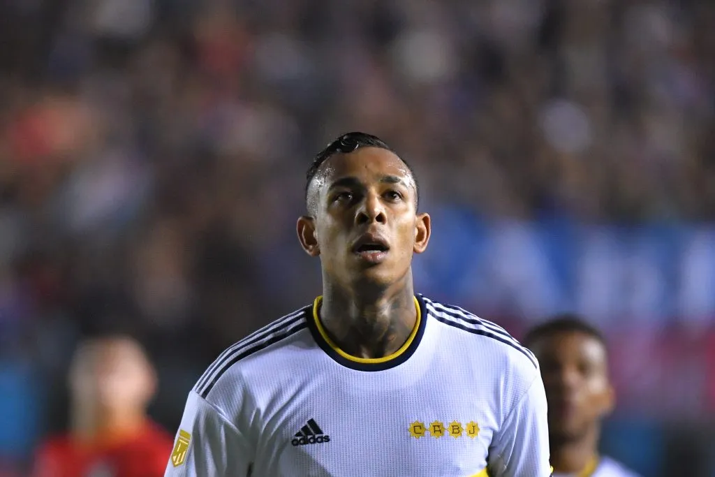 Colo Colo no desiste en su intento por fichar al ex Boca Juniors, Sebastián Villa. (Foto: Getty)