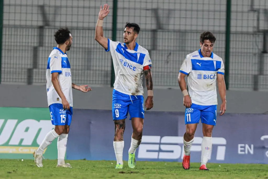 Fernando Zampedri se matriculó con un doblete ante su ex equipo Atlético Tucumán. (Foto: Photosport)