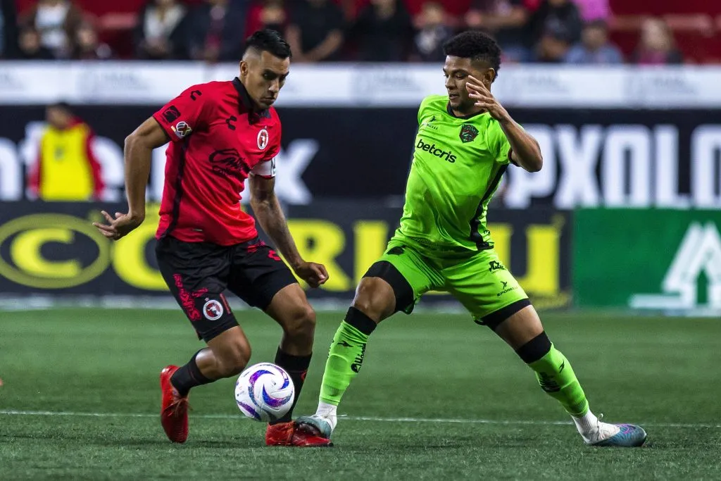 En México ponen una cifra casi inalcanzable para Colo Colo por Diego Valoyes (Photo by Francisco Vega/Getty Images)
