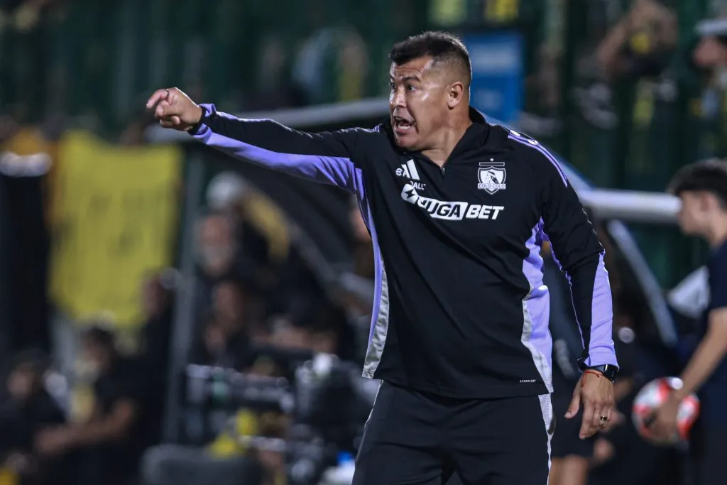 Jorge Almirón en la pretemporada de Colo Colo. (Foto: FocoUY/Photosport)