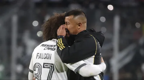Jorge Almirón ratifica que buscarán otro central en Colo Colo tras la partida de Maxi Falcón (Foto: Jonnathan Oyarzun/Photosport)