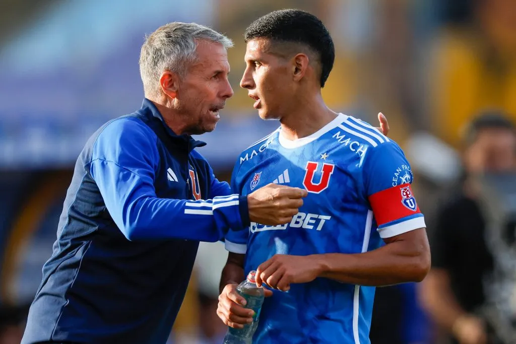 Álvarez podría recibir grandes noticias | Foto: Photosport