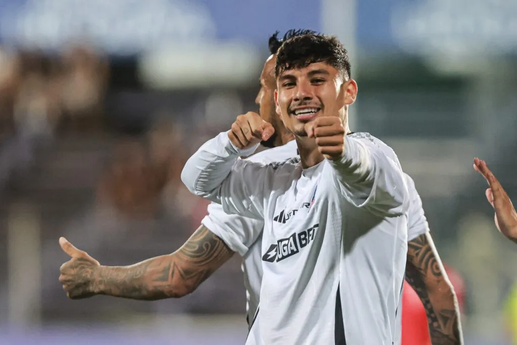 Colo Colo viene de derrotar a Huracán en Uruguay. | Foto: Photosport