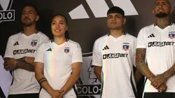 En la presentación de la camiseta 2025 de Colo Colo aún no se conocía el main sponsor del equipo femenino. (Foto: Photosport)