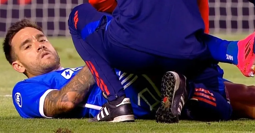 A Zaldivia se se le vio en la banca con hielo en el isquiotibial | FOTO: Captura