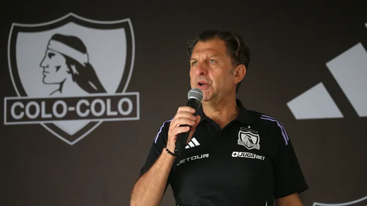 En Colo Colo llaman a nueva reunión de directorio para definir la llegada de próximos refuerzos