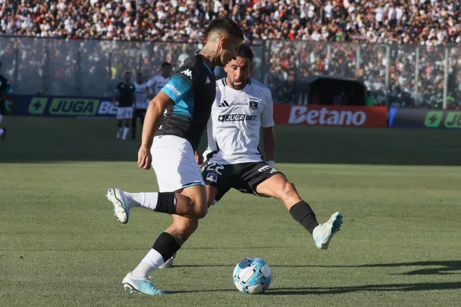 Mauricio Isla no escondió su preocupación tras la caída de Colo Colo ante Racing Club.