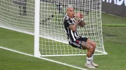 ¡Pena azul! El equipo brasileño que está cerca de fichar a Vargas