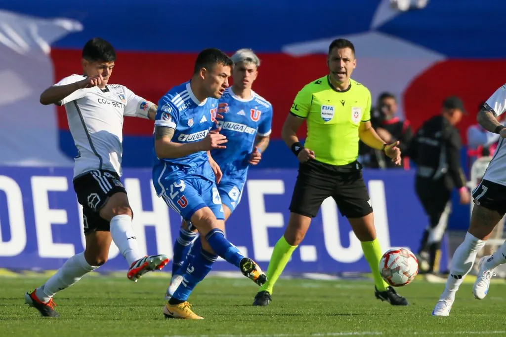 En Colo Colo se abren a la posibilidad de jugar en el Nacional | Foto: Photsport