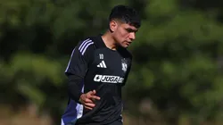 Claudio Aquino se sigue adaptando a Colo Colo. (Foto: @colocolooficial)