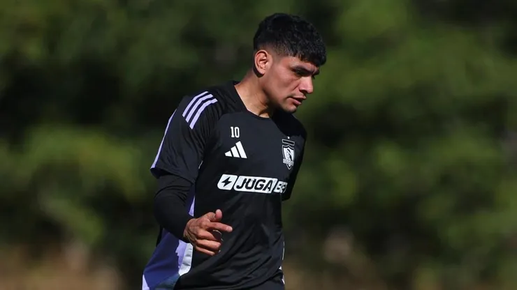 Claudio Aquino se sigue adaptando a Colo Colo. (Foto: @colocolooficial)