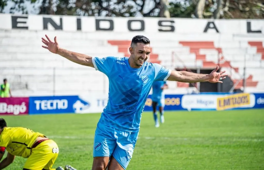 Oviedo disputó 23 partidos y convirtió 9 goles en la liga boliviana con Bolivar el 2024. | Foto: Archivo