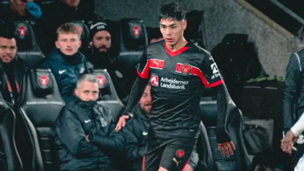 Darío Osorio se llevó un feroz reto en el FC Midtjylland.