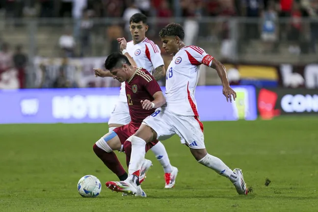 Rossel es un de los grandes proyectos salidos de la cantera de la UC | FOTO: Conmebol Sudamericana