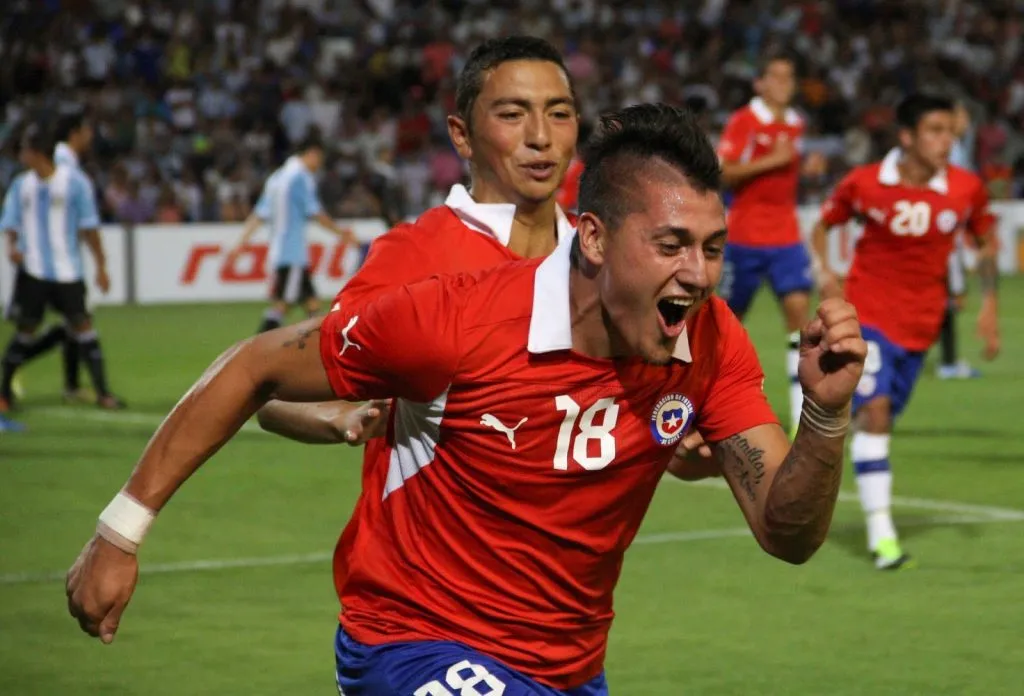 Castillo celebra su gol ante Argentina en 2013 (Archivo)
