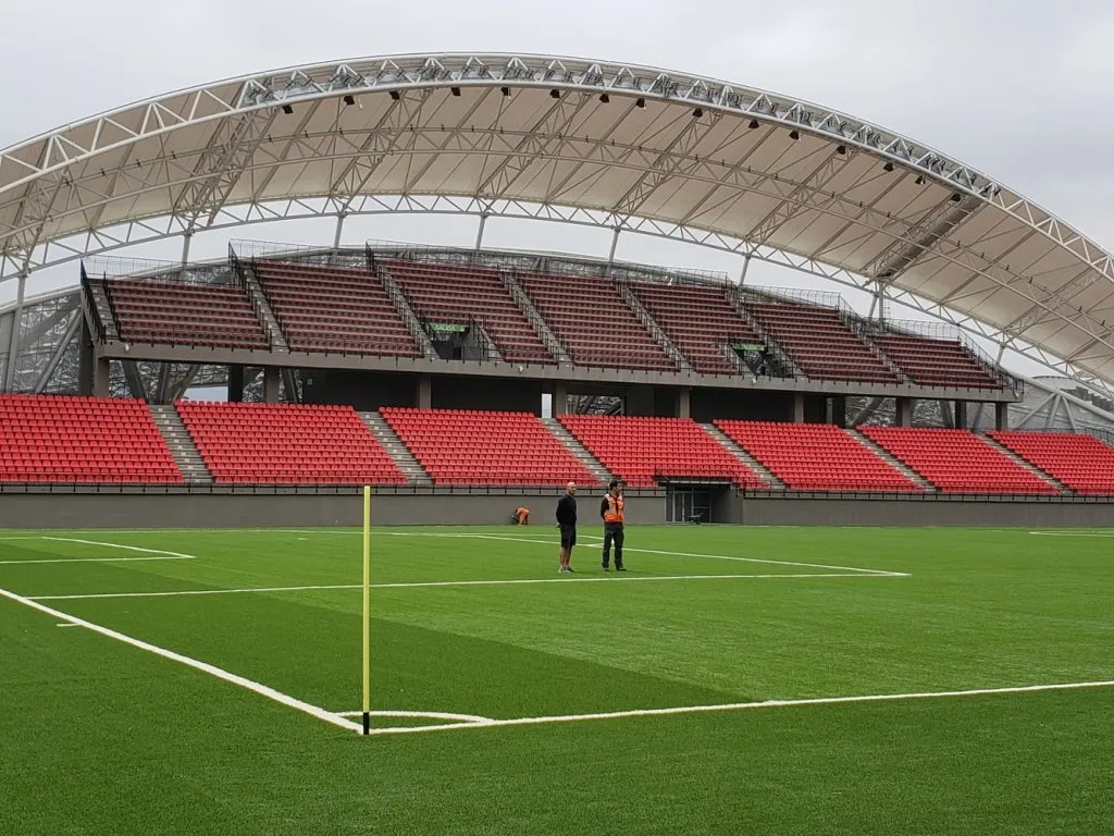 En el Nicolás Chahuán se tenía que jugar el duelo entre la U y Deportes Recoleta.