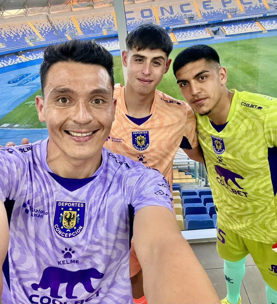 Las camisetas de arquero de Deportes Concepción para este 2025.