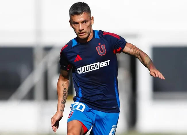 Charles Aránguiz volvió a ser el dueño de la #20 en Universidad de Chile.