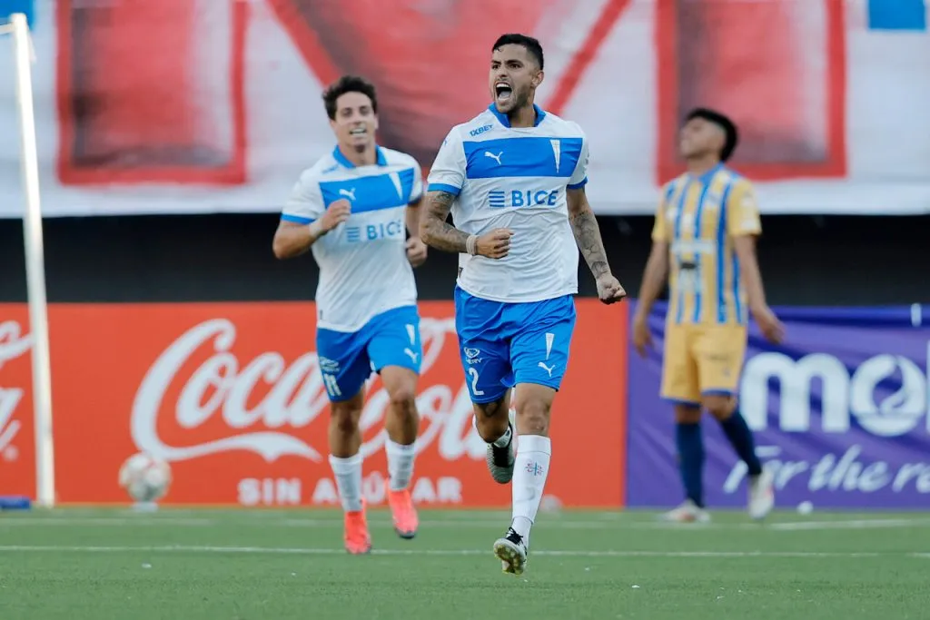 González le dio el triunfo a la UC | Foto: Photosport