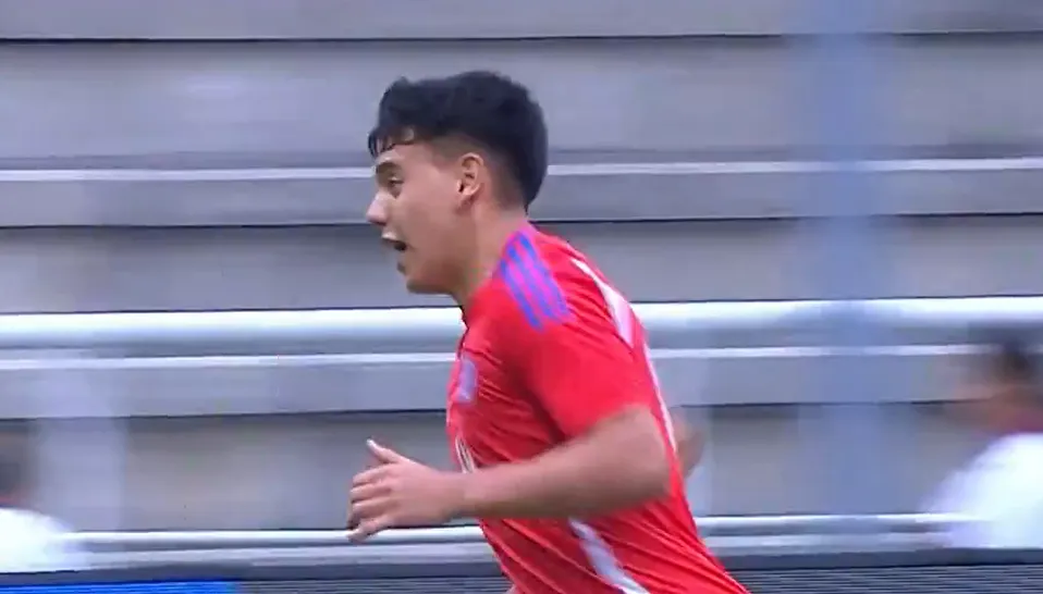 Ignacio Vásquez abrió el 1-0 para La Roja sub-20 contra Perú.