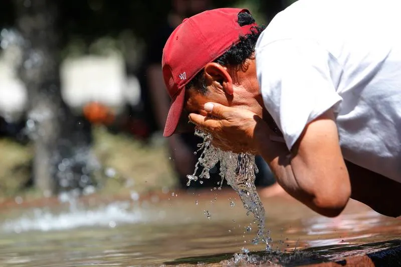 Calor extremo habrá este martes en Santiago (Archivo)