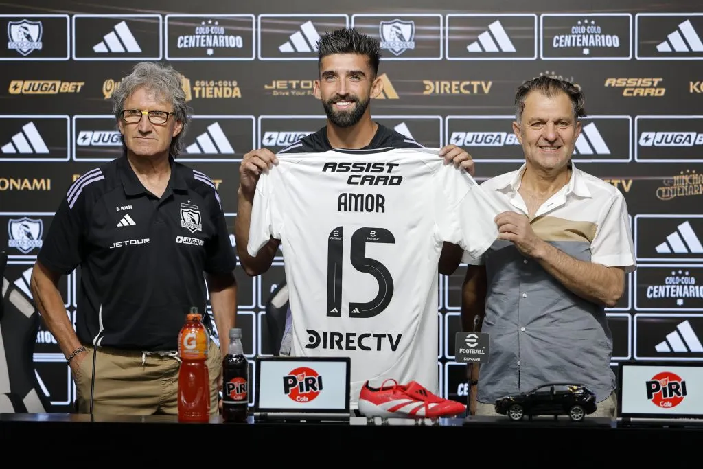 Emiliano Amor vuelve a vestir la camiseta número ’15’ de Colo Colo. (Foto: Javier Torres/Photosport)
