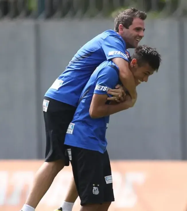 Walter Montillo junto a Neymar en su paso por Santos | FOTO: Archivo