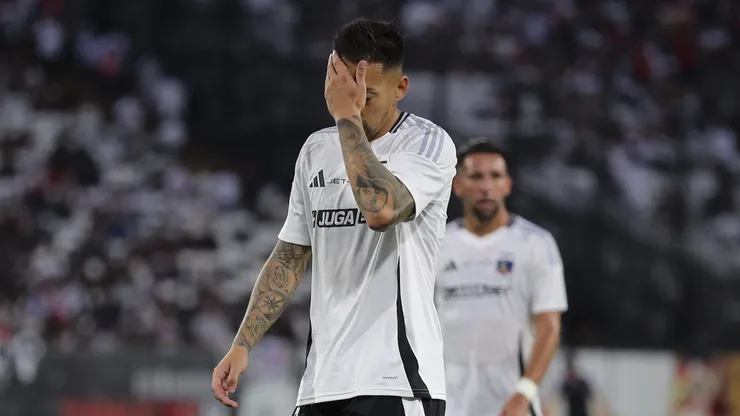 Javier Correa no está conforme con la cancha del Estadio Monumental.