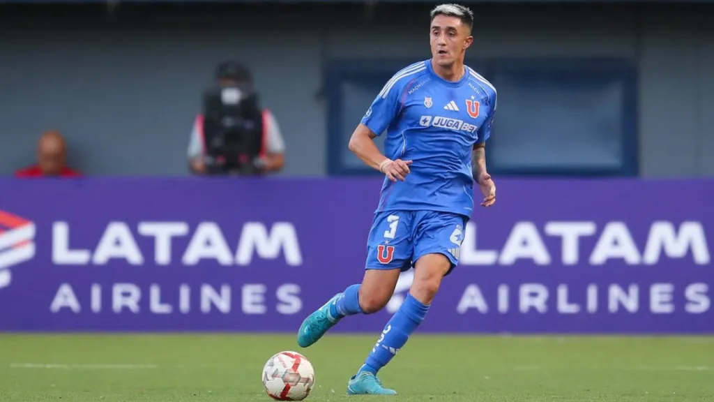 Ignacio Tapia fue citado para jugar por La Roja ante Panamá. Será uno de los seis jugadores de Universidad de Chile presentes. (Foto: Nicolás Maldonado / UCH).