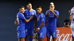 Los jugadores de Universidad de Chile celebran uno de los tantos contra Deportes Recoleta en la primera fecha de la Copa Chile.