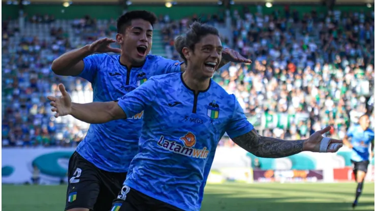 Montecinos desató la locura de los hinchas del Capo de Provincia en Temuco.