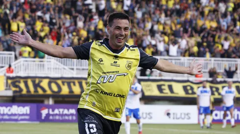 Futbol, San Luis vs Universidad Católica Fecha 2. Fase de grupos Copa Chile 2025. El jugador de San Luis Nicolas Munoz, celebra después de convertir un gol contra Universidad Católica durante el partido del grupo D de la Copa Chile disputado en el estadio Lucio Farina de Quillota, Chile. 01/02/2025 Martin Thomas/Photosport Football, San Luis vs Universidad Católica. Second date, Copa Chile 2025. San Luis player Nicolas Munoz, celebrates after scoring against Universidad Católica during a Group D match of the Copa Chile championship held at the Lucio Farina stadium in Quillota, Chile. 01/02/2025 Martin Thomas/Photosport