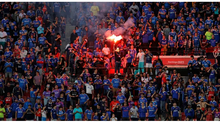 ¡Al estadio, al estadio, hinchas de Universidad de Chile!