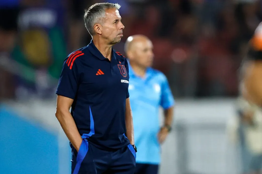 Álvarez no se cierra a incorporar más jugadores. | Foto: Photosport