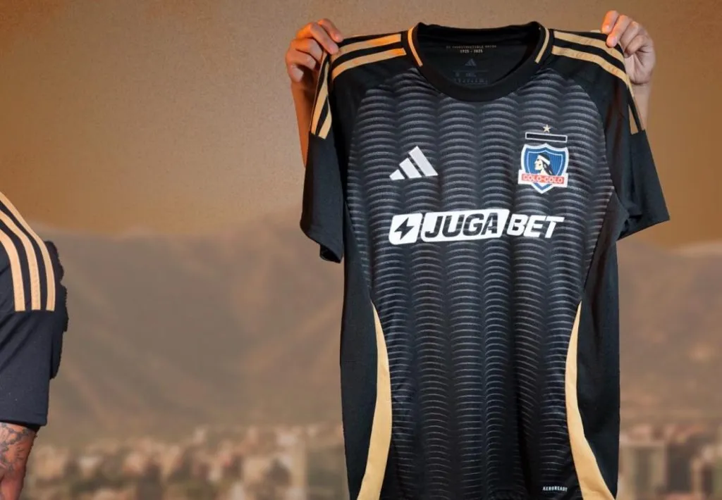 Esta es la segunda camiseta de Colo Colo para la temporada 2025. (Foto: Adidas)